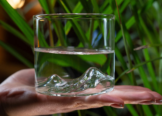 Ararat Gagat Glass