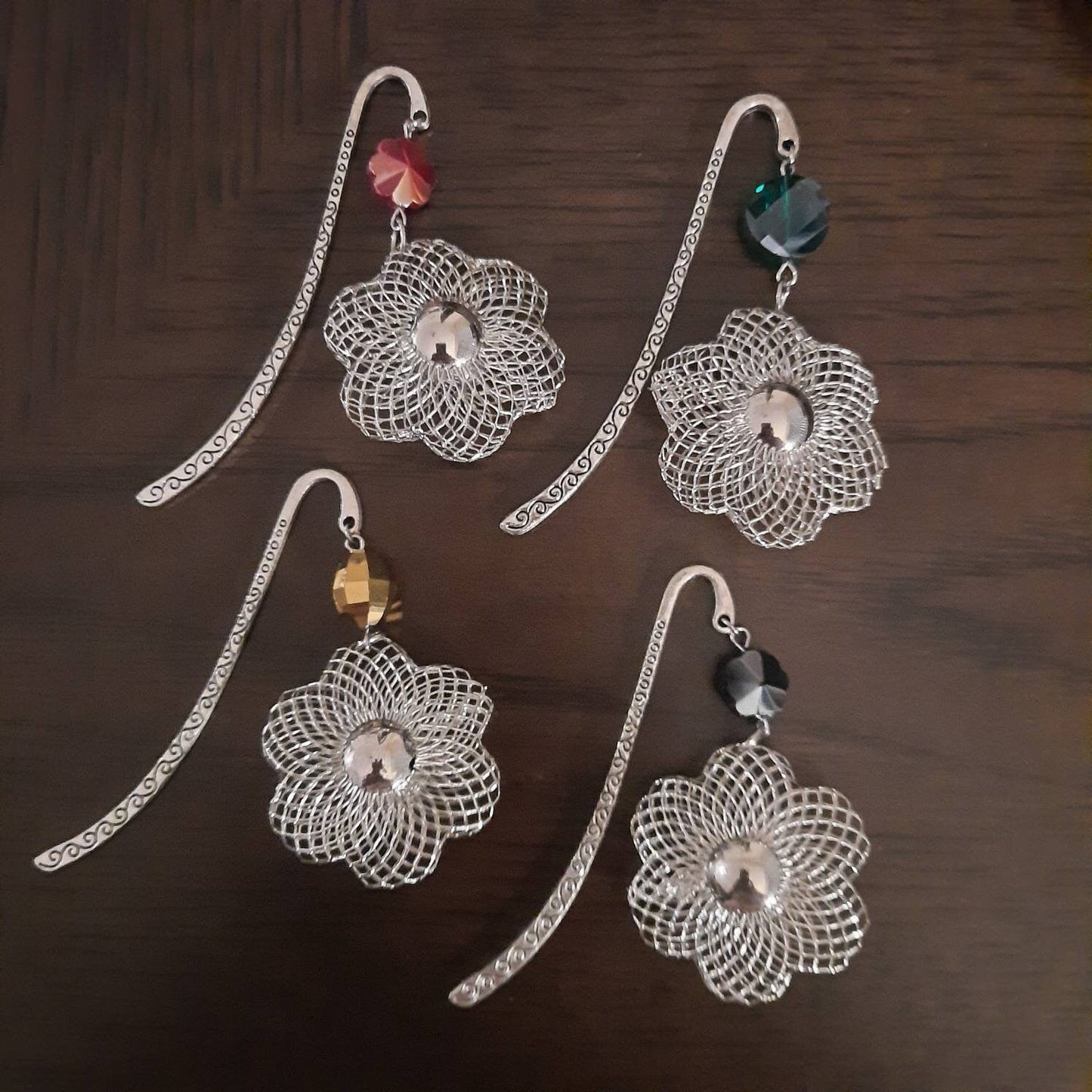 Metal Daisy Bookmark