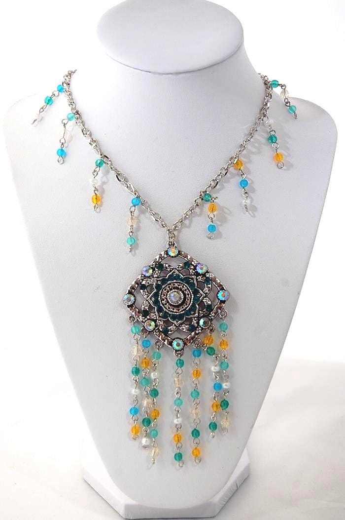 Rhinestone Pendant Necklace