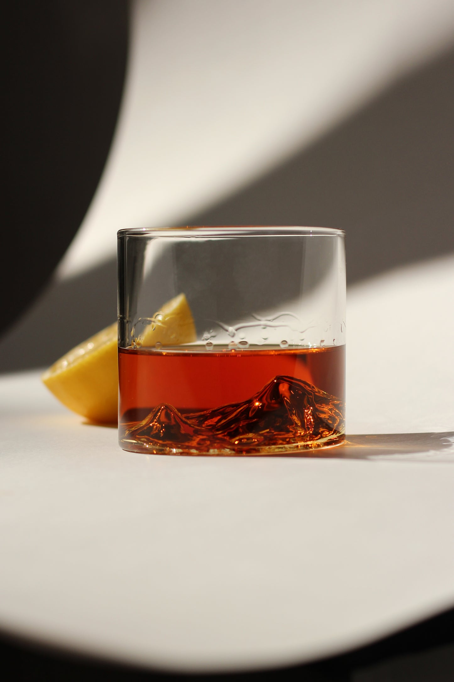 Ararat Gagat Glass
