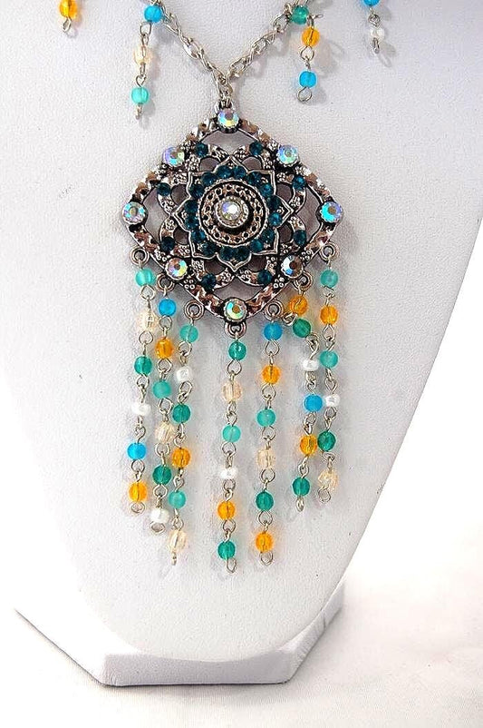 Rhinestone Pendant Necklace