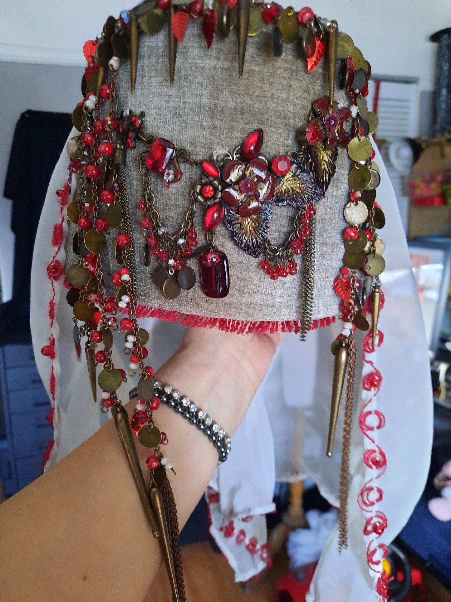 Nazani The Heritage Crown